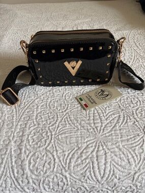 NWT Valentino Orlandi Crossbody Camera Bag Black Patent W/ Gold Hardware